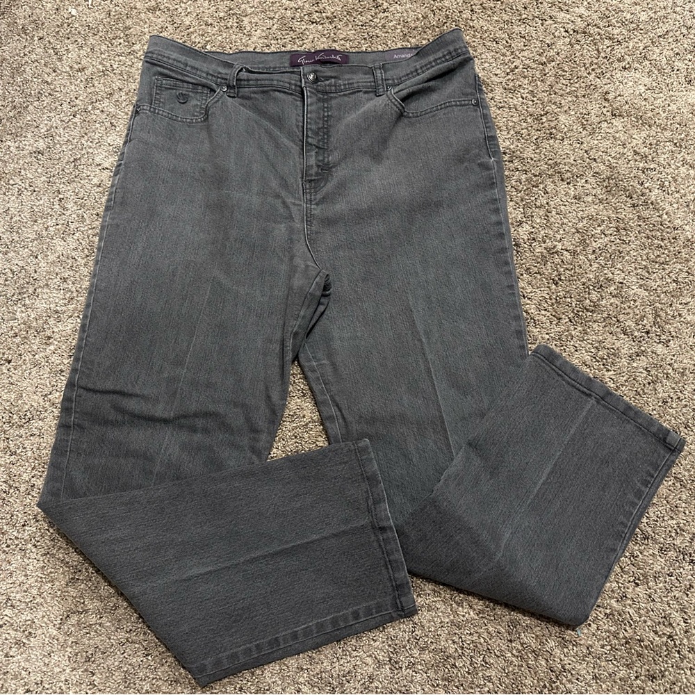Gloria Vanderbilt Classic Gray Jeans